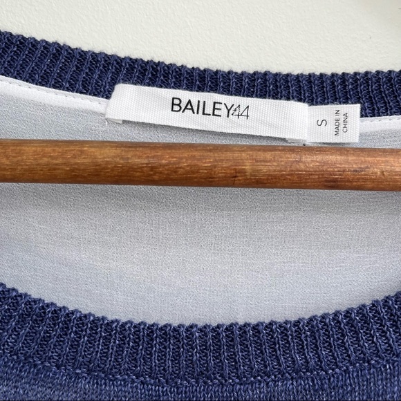 Bailey 44 navy blue linen chiffon layered top side slit size small - Picture 5 of 6